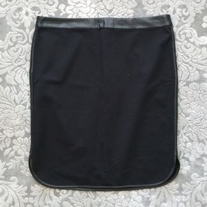 LOFT black pencil skirt